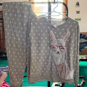 Cozy Gray Star Pajamas with Llama Design
